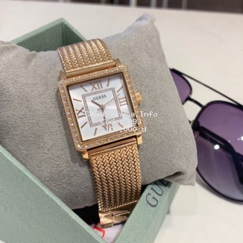 Đồng hồ nữ Guess W0826L3 mặt vuông dây kim loại rose gold size 28 chính hãng